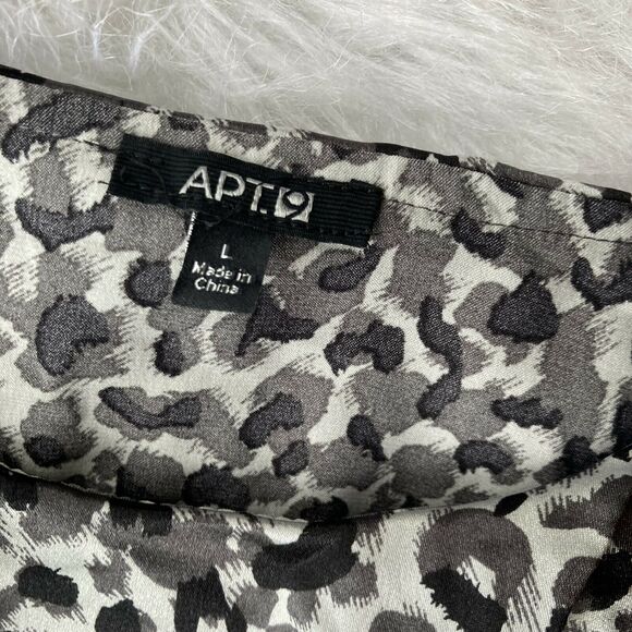 Apt. 9 Blouse Sz L Black White Tank Top Leopard Print Ruffle Neck Career Work - Picture 3 of 7